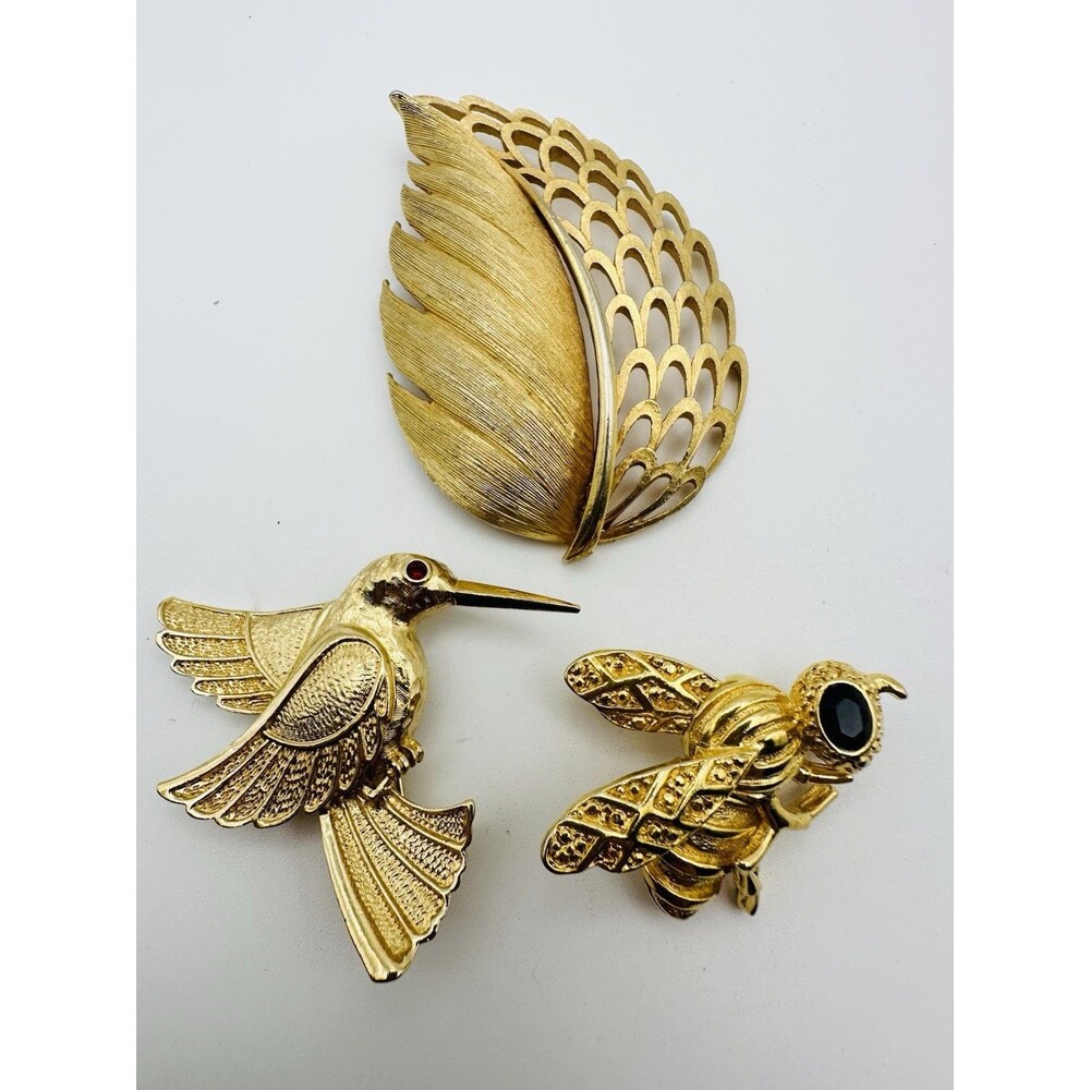 Vintage Gold-tone Brooch Lot Hummingbird Bee Leaf